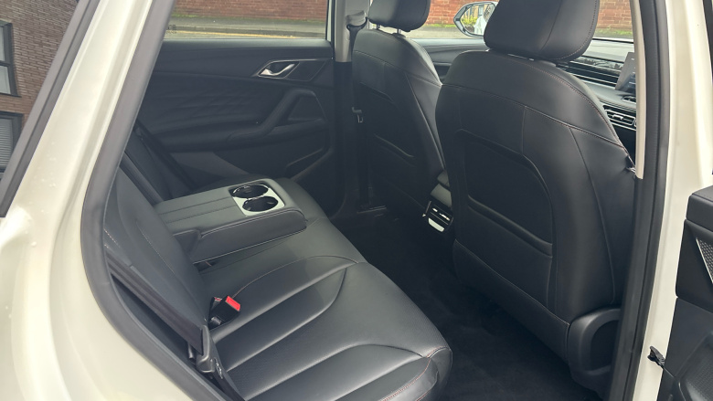 MG HS 1.5 T-GDI Trophy 5dr DCT Petrol Hatchback